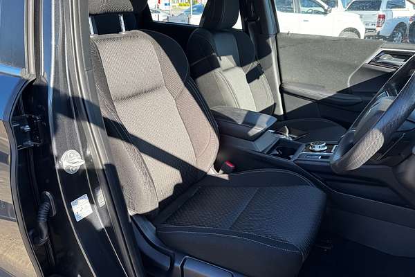 2024 Mitsubishi Outlander LS ZM