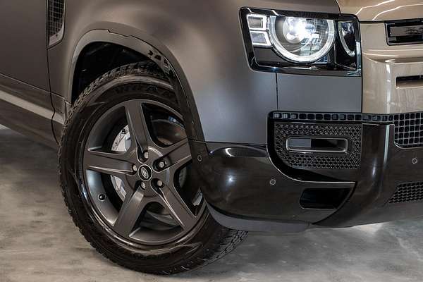 2023 Land Rover Defender 130 P400 X-Dynamic SE L663