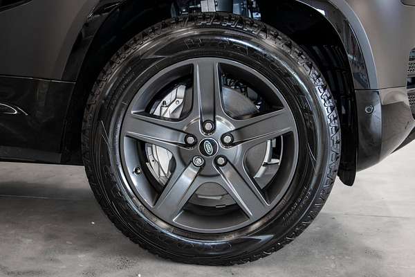 2023 Land Rover Defender 130 P400 X-Dynamic SE L663