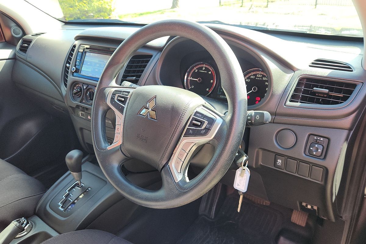 2020 Mitsubishi Triton GLX MR 4X4
