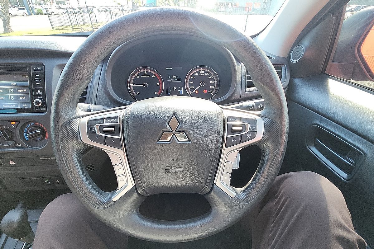 2020 Mitsubishi Triton GLX MR 4X4