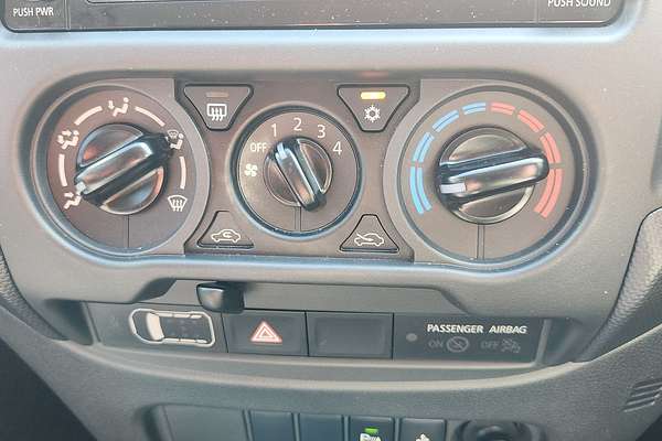 2020 Mitsubishi Triton GLX MR 4X4