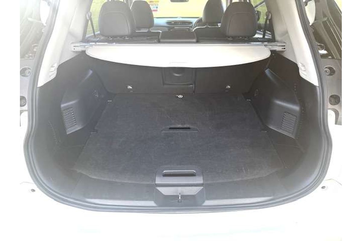 2022 Nissan X-TRAIL ST-L T32