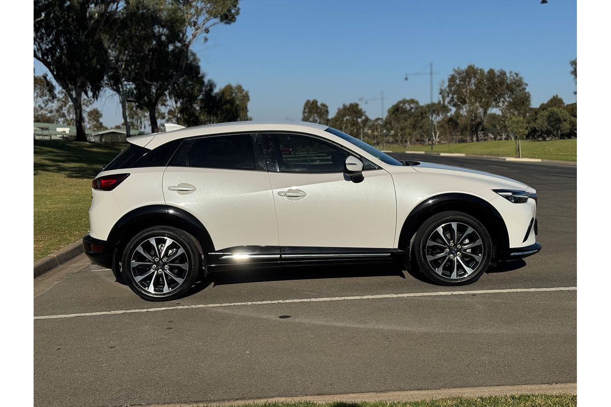 2023 Mazda CX-3 sTouring DK
