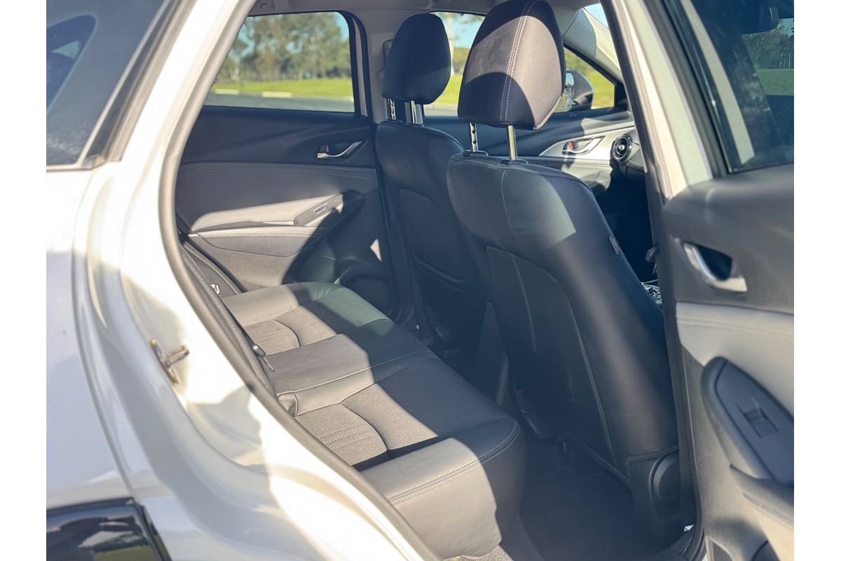 2023 Mazda CX-3 sTouring DK