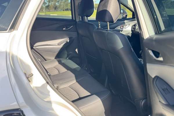 2023 Mazda CX-3 sTouring DK