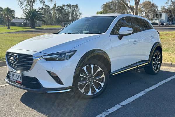 2023 Mazda CX-3 sTouring DK