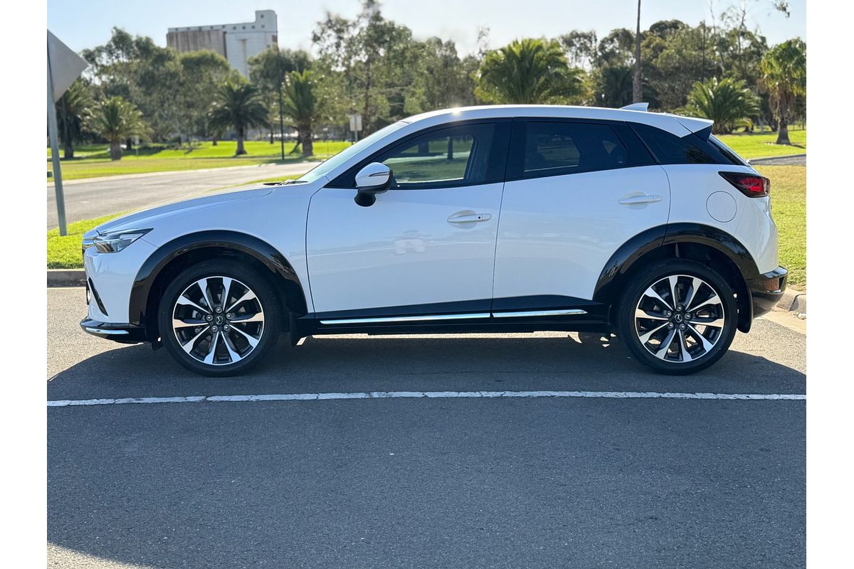 2023 Mazda CX-3 sTouring DK