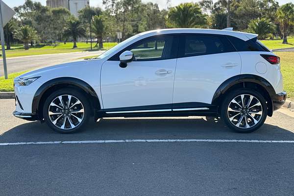 2023 Mazda CX-3 sTouring DK