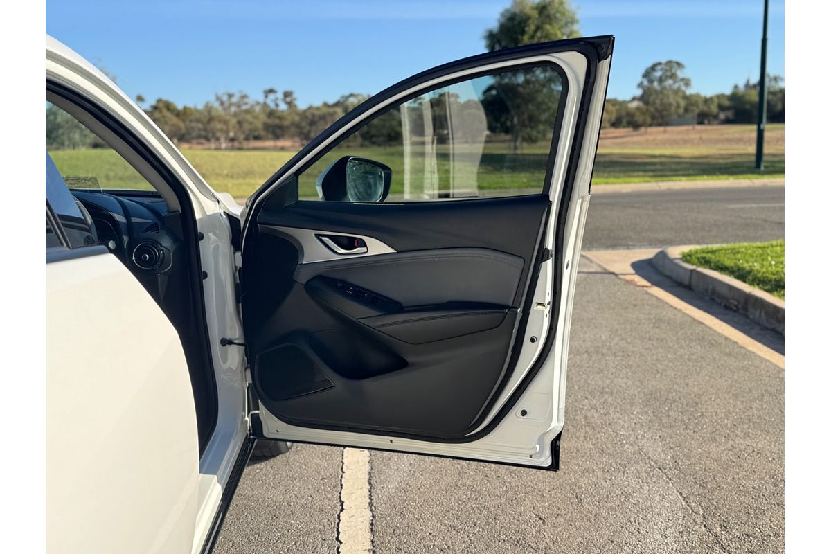 2023 Mazda CX-3 sTouring DK