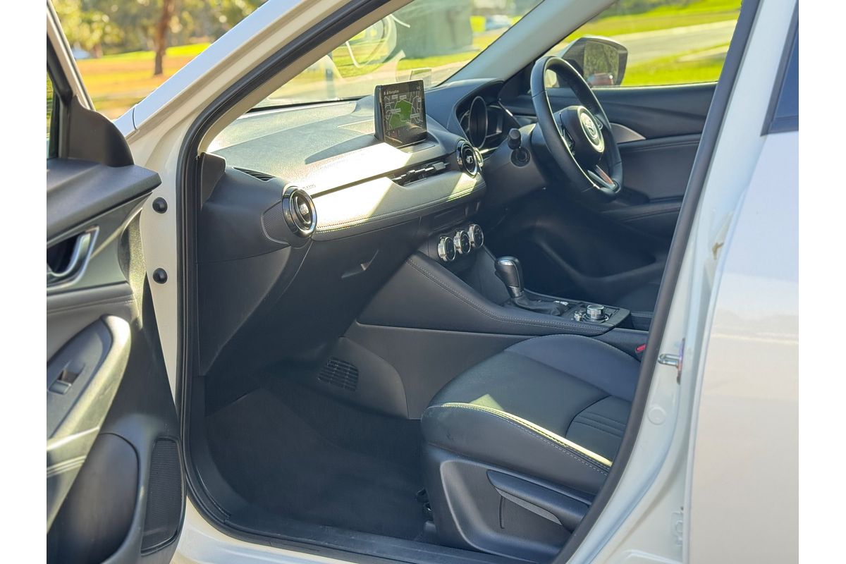 2023 Mazda CX-3 sTouring DK