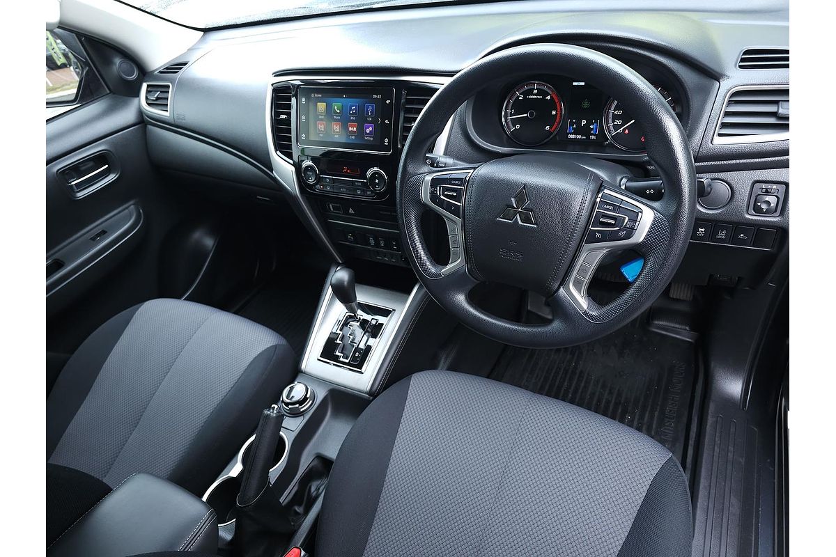 2019 Mitsubishi Triton GLX+ MR 4X4