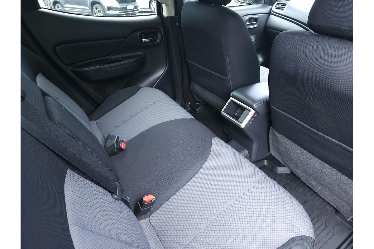 2019 Mitsubishi Triton GLX+ MR 4X4