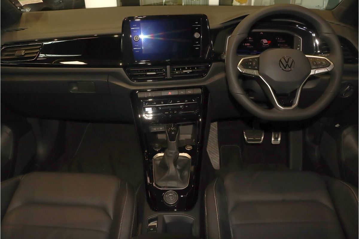 2025 Volkswagen T-Roc 140TSI R-Line D11
