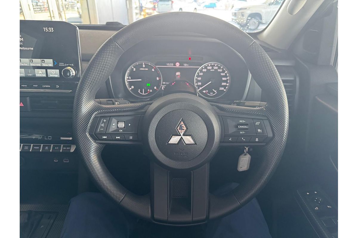2024 Mitsubishi Triton GLX MV 4X4