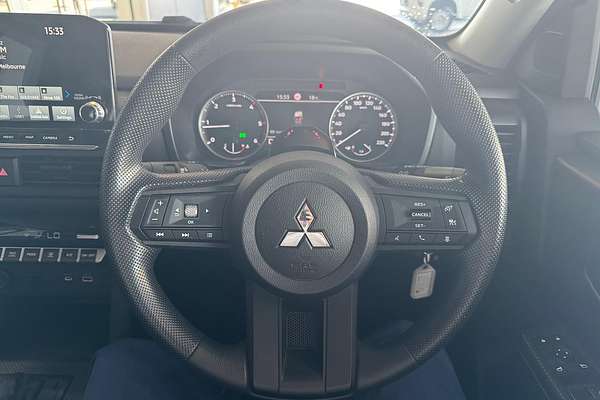 2024 Mitsubishi Triton GLX MV 4X4