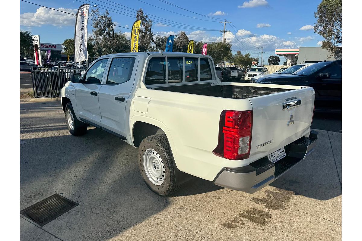 2024 Mitsubishi Triton GLX MV 4X4