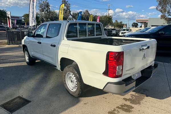 2024 Mitsubishi Triton GLX MV 4X4