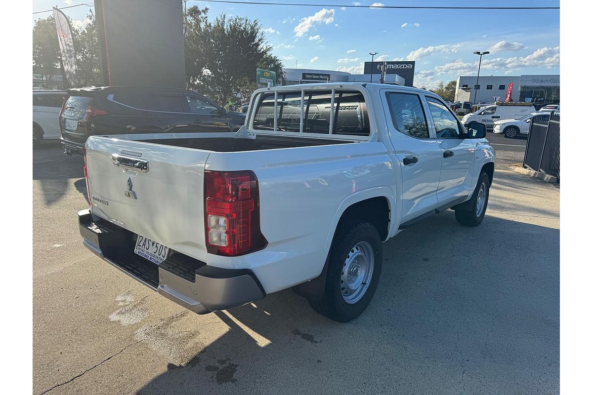 2024 Mitsubishi Triton GLX MV 4X4