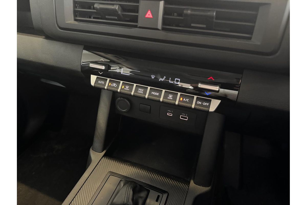 2024 Mitsubishi Triton GLX MV 4X4