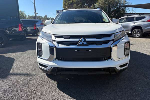 2024 Mitsubishi XD