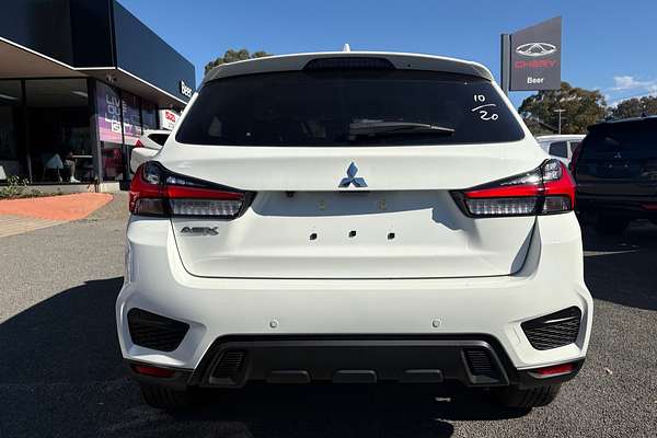 2024 Mitsubishi XD