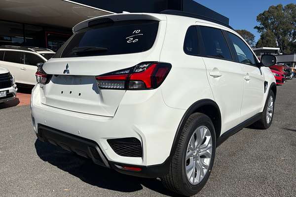 2024 Mitsubishi XD