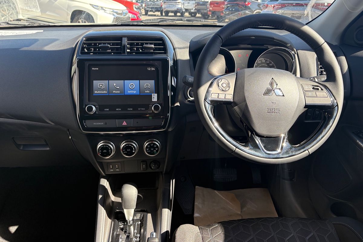2024 Mitsubishi XD