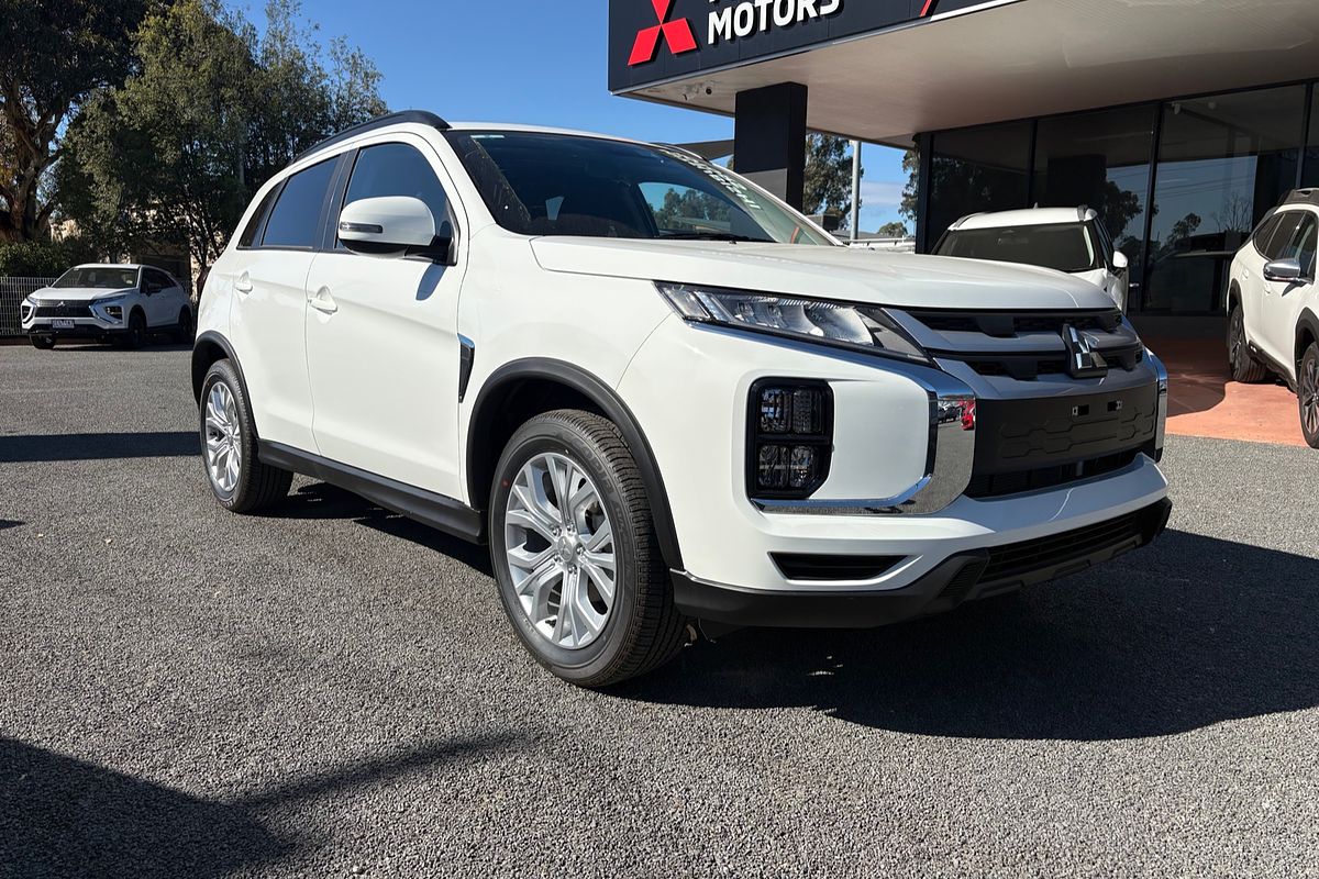 2024 Mitsubishi XD