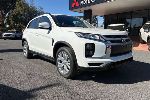 2024 Mitsubishi XD
