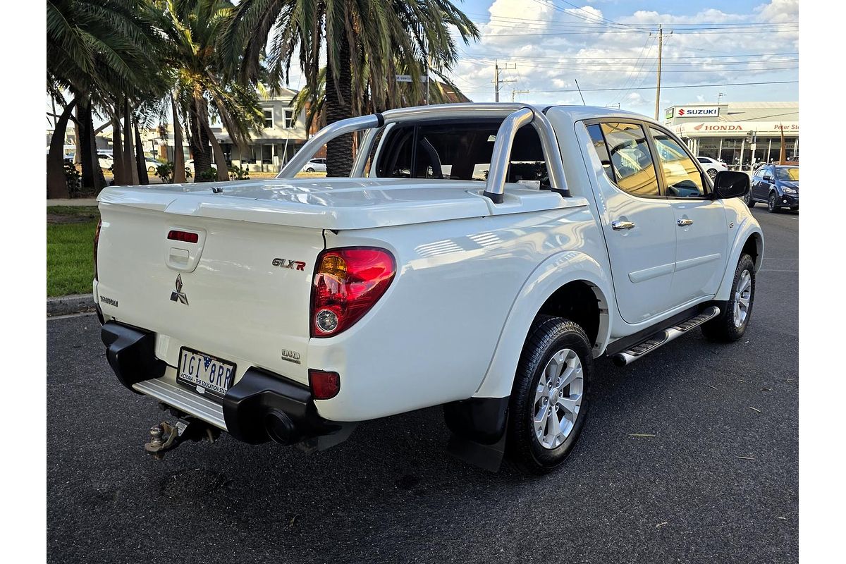 2015 Mitsubishi Triton GLX-R MN 4X4