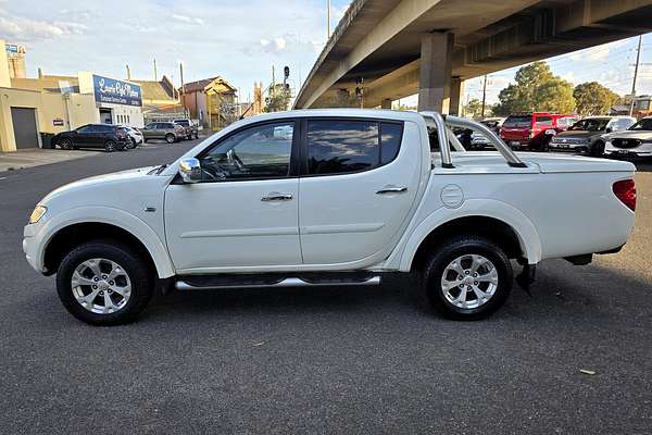 2015 Mitsubishi Triton GLX-R MN 4X4