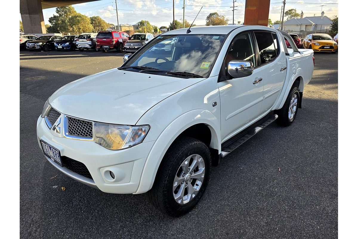 2015 Mitsubishi Triton GLX-R MN 4X4
