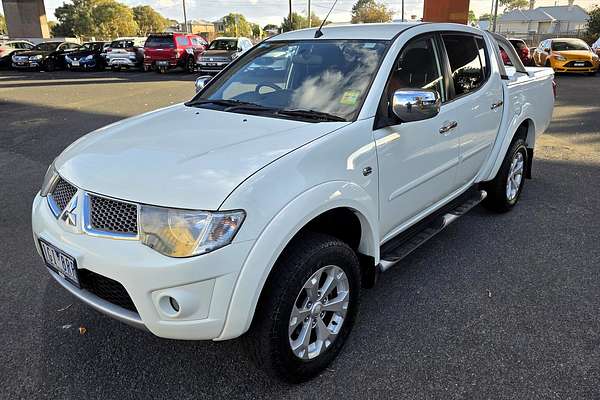 2015 Mitsubishi Triton GLX-R MN 4X4