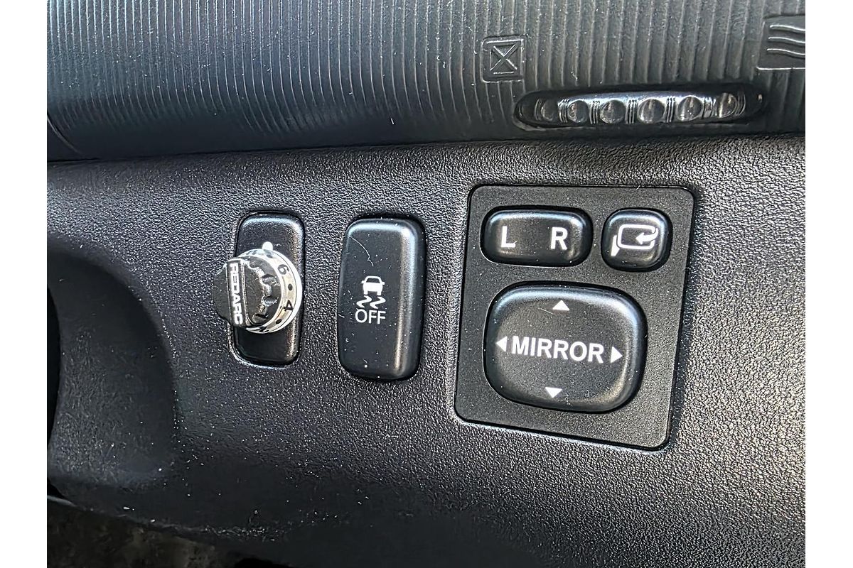 2015 Mitsubishi Triton GLX-R MN 4X4