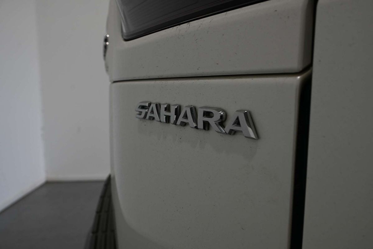 2022 Toyota Landcruiser Sahara FJA300R