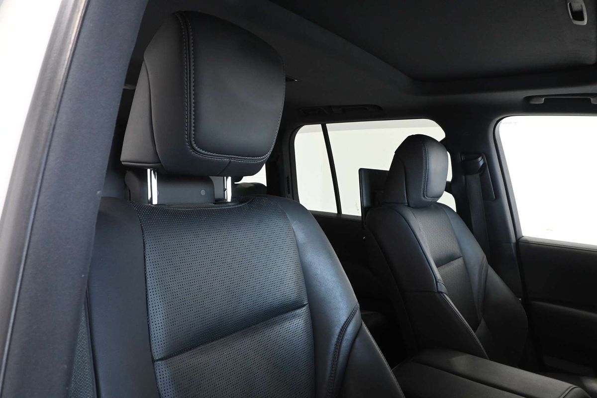 2022 Toyota Landcruiser Sahara FJA300R