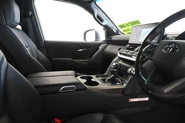 2022 Toyota Landcruiser Sahara FJA300R