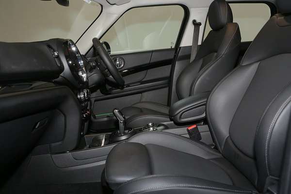 2022 MINI Countryman Cooper Classic F60 LCI