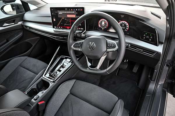 2025 Volkswagen Golf 110TSI Style 8.5