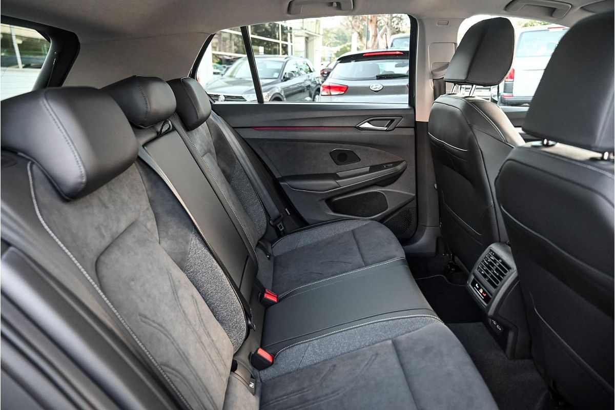 2025 Volkswagen Golf 110TSI Style 8.5
