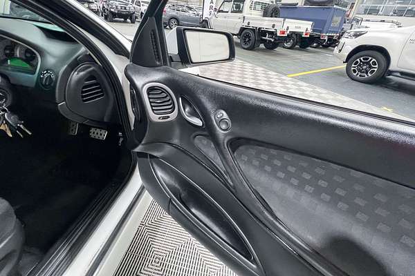 2004 Holden Crewman SS VY II Rear Wheel Drive