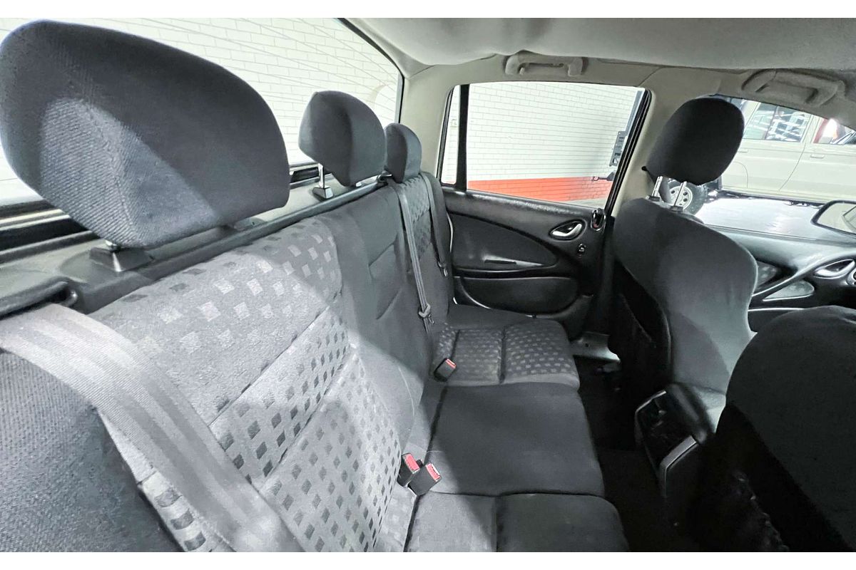 2004 Holden Crewman SS VY II Rear Wheel Drive