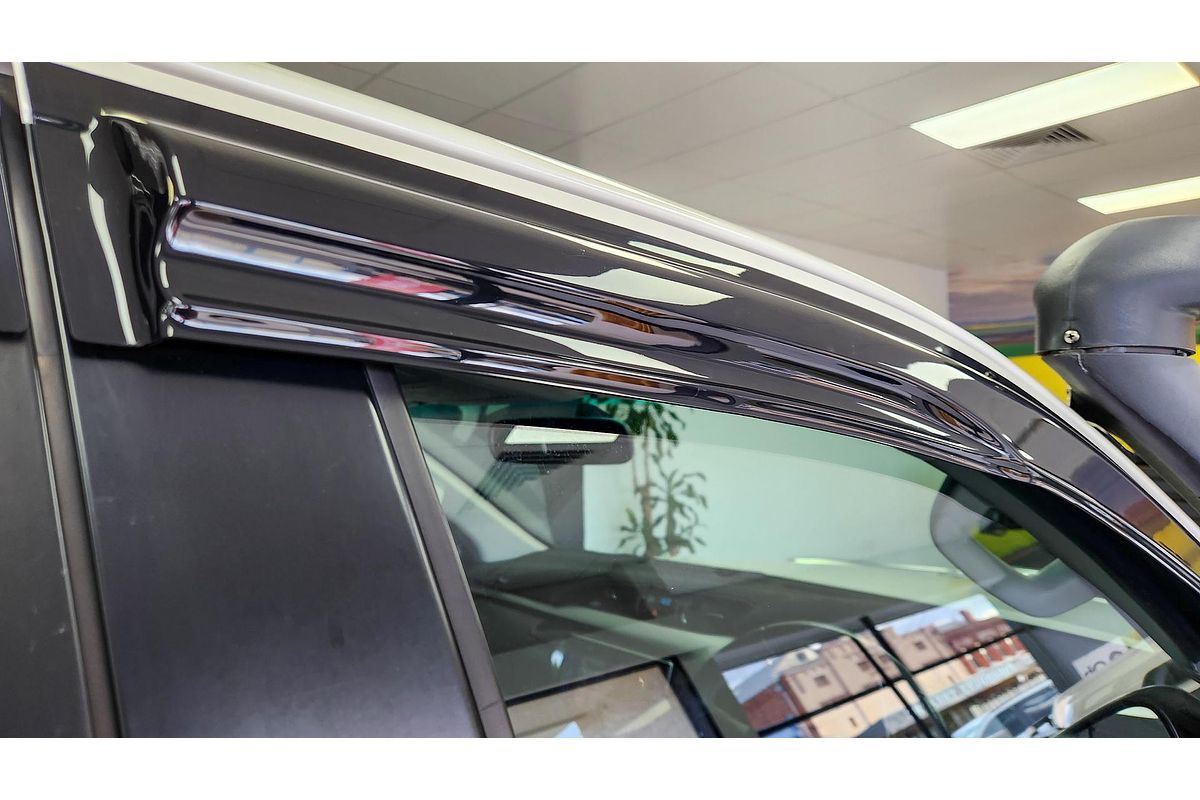 2015 Toyota Hilux SR5 GUN126R 4X4