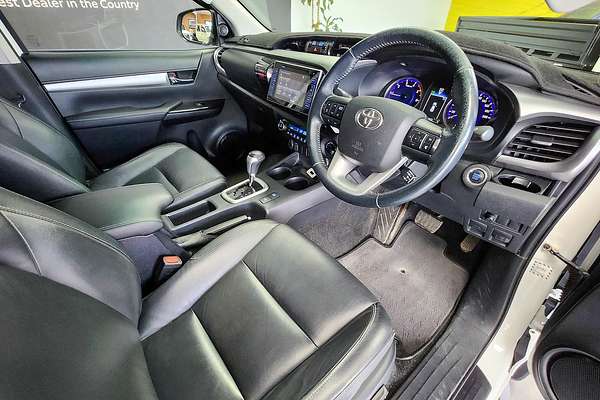 2015 Toyota Hilux SR5 GUN126R 4X4