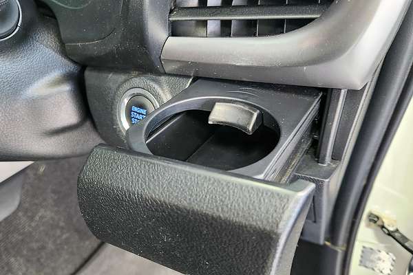 2015 Toyota Hilux SR5 GUN126R 4X4