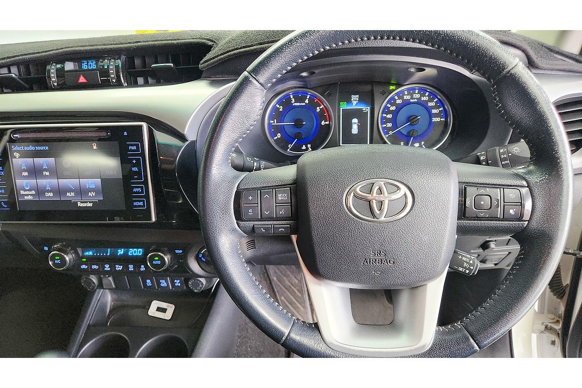 2015 Toyota Hilux SR5 GUN126R 4X4