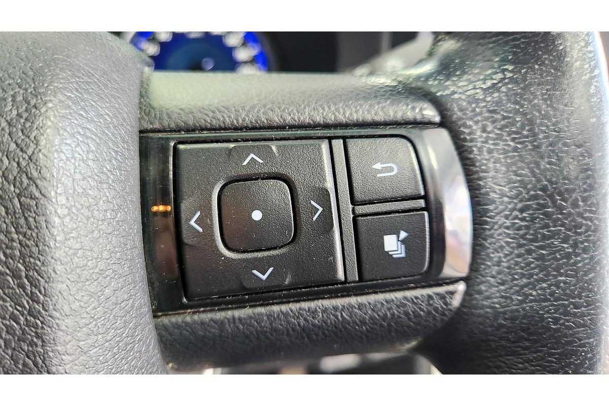 2015 Toyota Hilux SR5 GUN126R 4X4