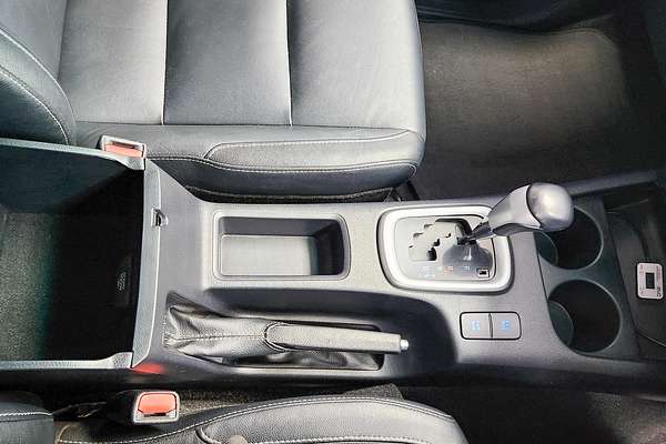 2015 Toyota Hilux SR5 GUN126R 4X4