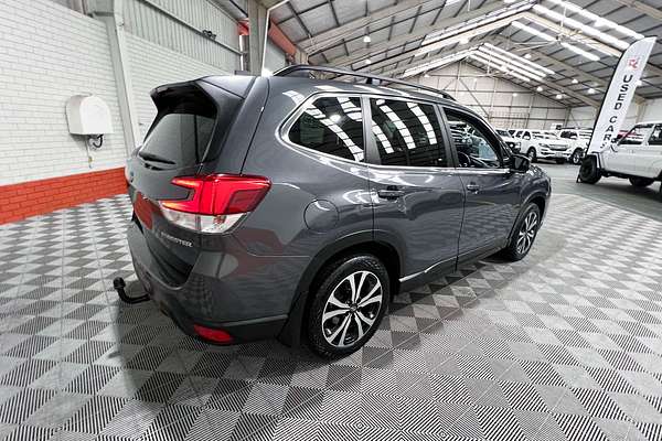 2020 Subaru Forester 2.5i S5